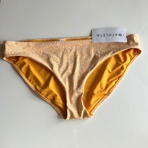 New Athleta clean texture bottom Size XL